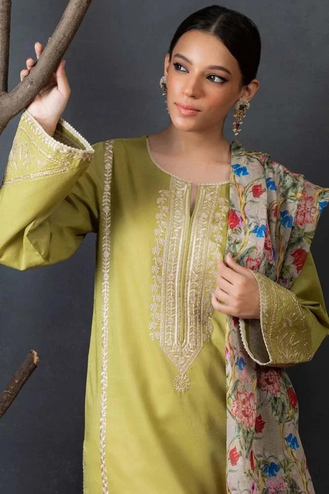 sapphire Embroidered lawn Three Piece sp-36