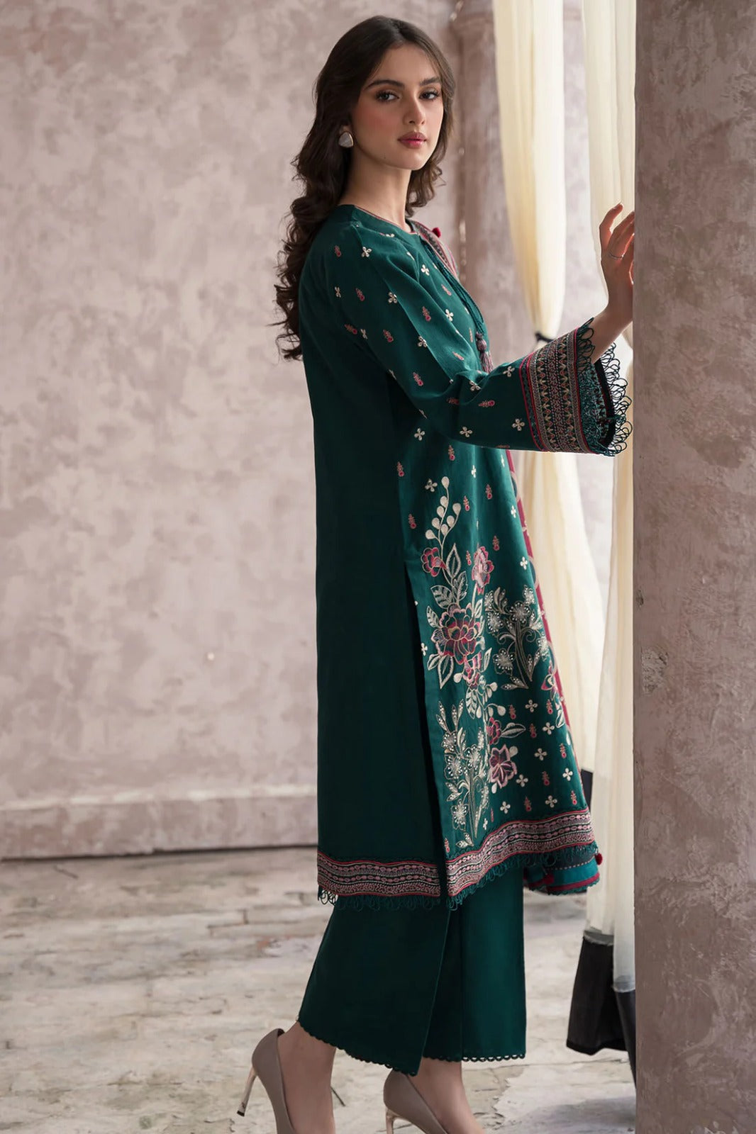 jazmin Embroidered Lawn Three Piece JZ-1001