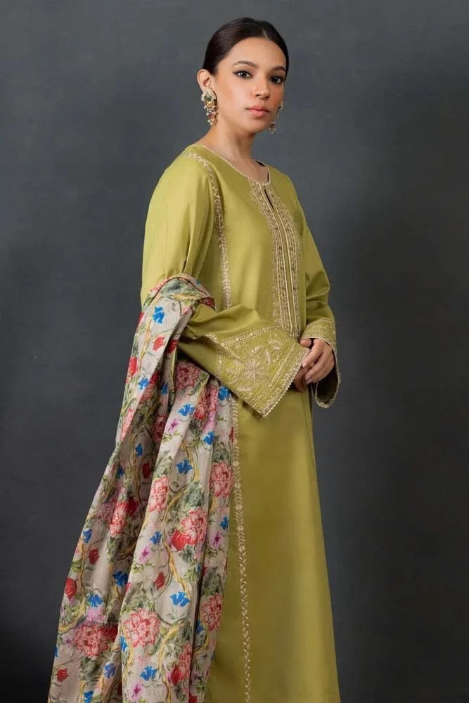 sapphire Embroidered lawn Three Piece sp-36