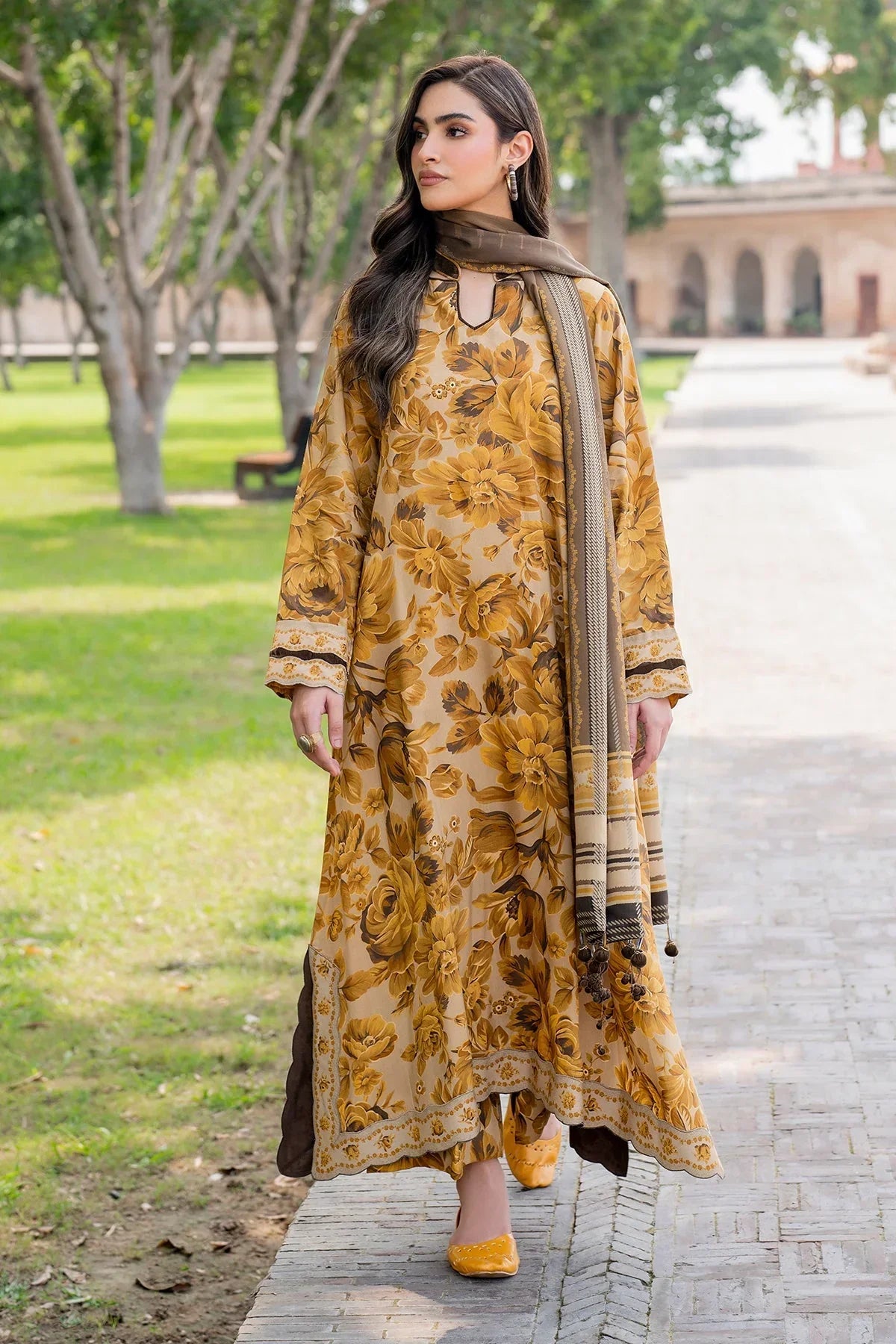 Baroque D-792 Printed three  piece suit