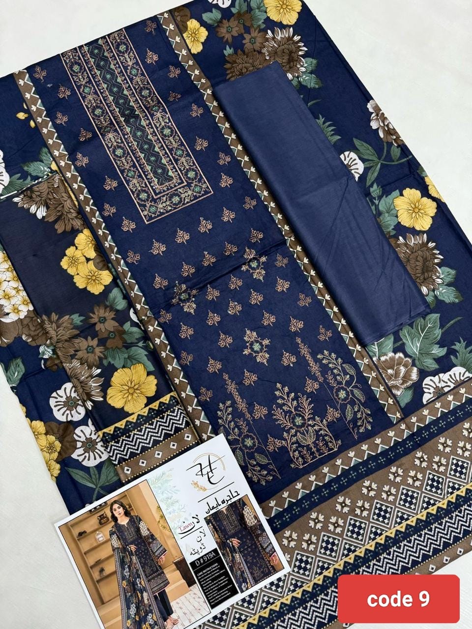 3Pic Embroiderd Suit- 09