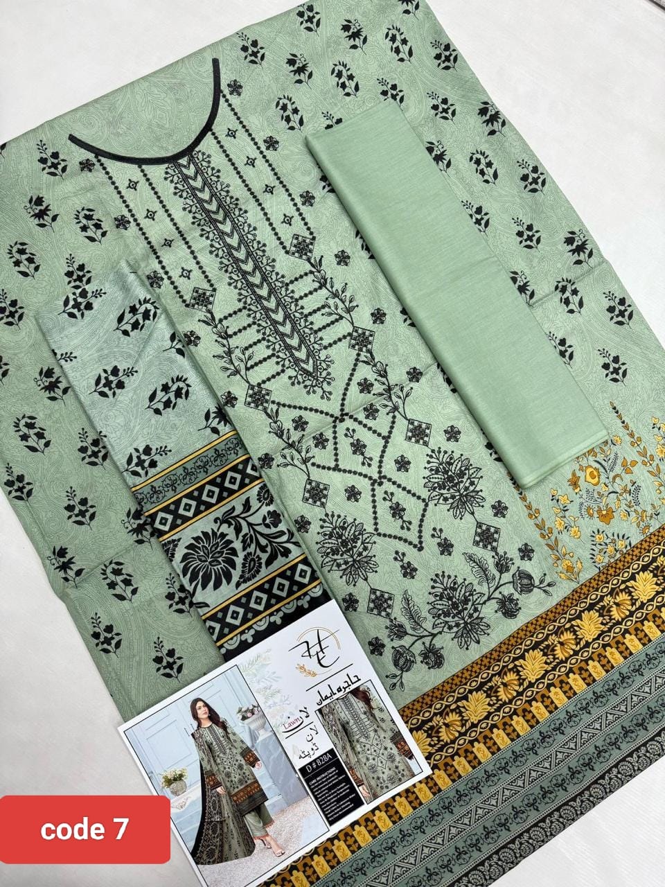 3Pic Embroiderd Suit- 07